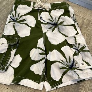 Men’s Hollister lined cargo swim trunks sz M